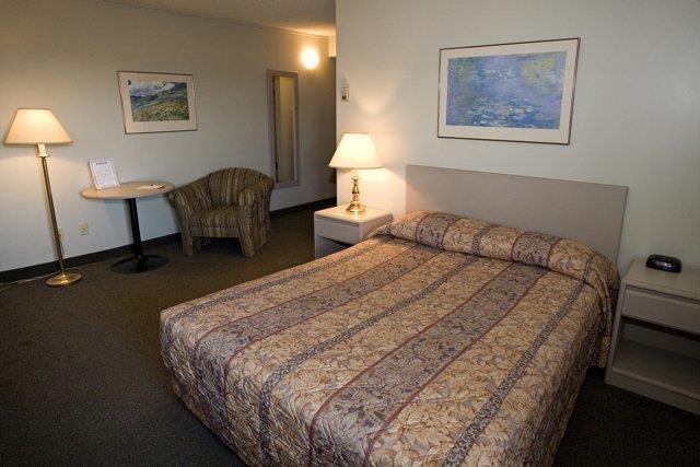 Heritage Inn Hotel & Convention Centre - Taber Habitación foto